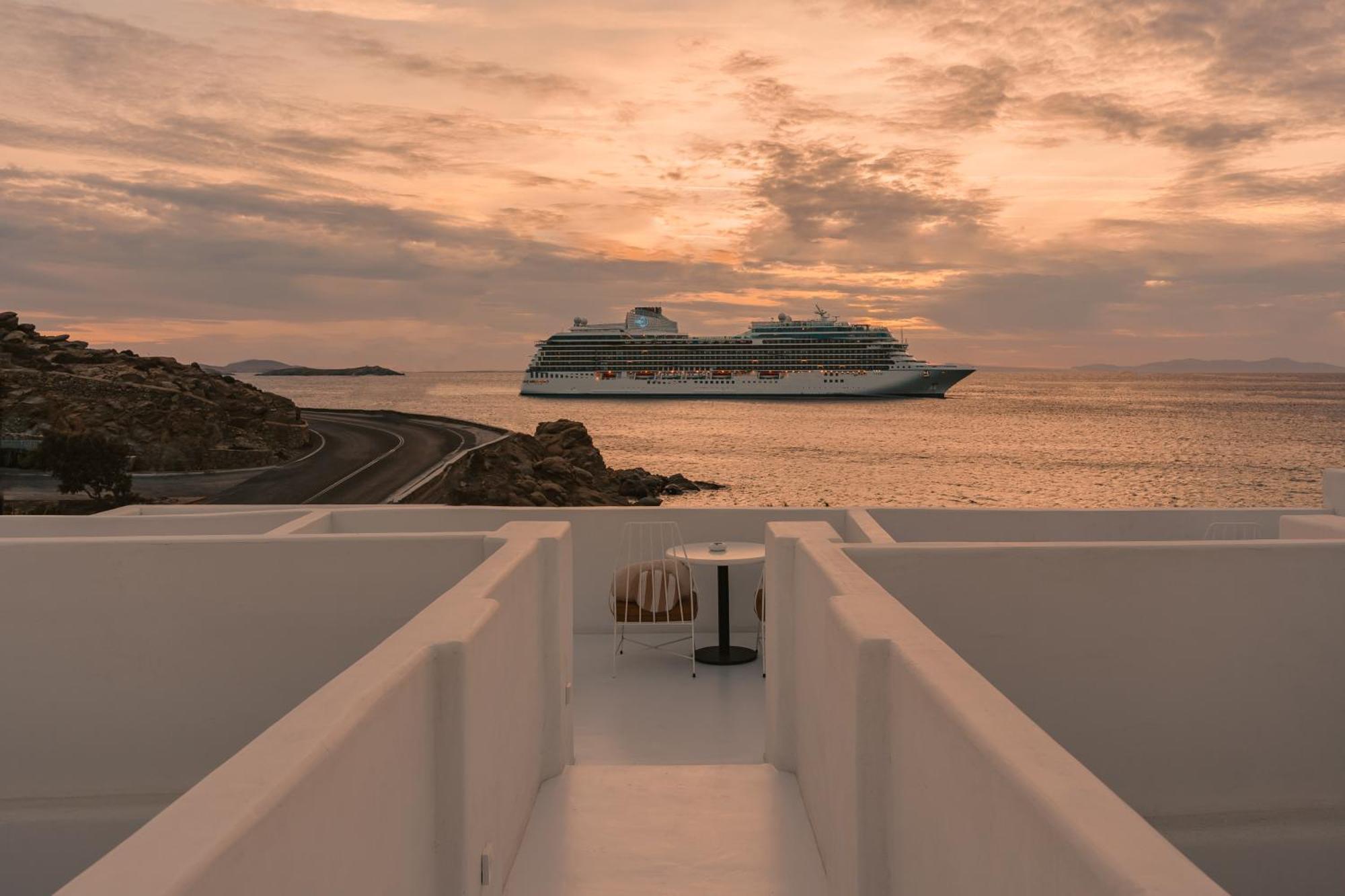 Croco Mykonos Hotel Tourlos Eksteriør billede